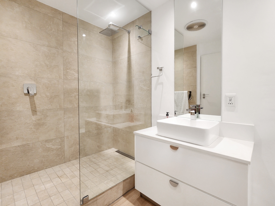 2 Bedroom Property for Sale in Sea Point Western Cape